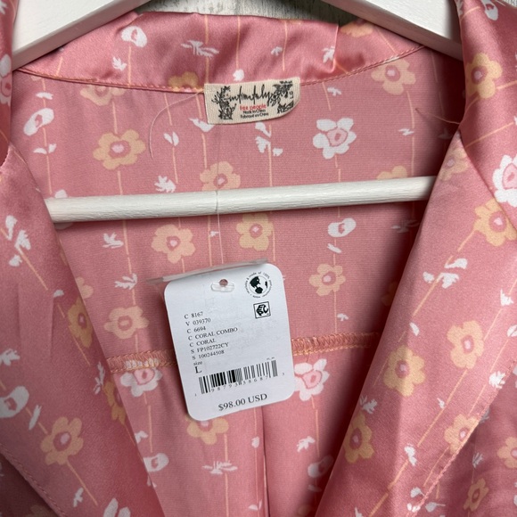 Free People Dreamy Days Pajama Set Satin Button Top Wide Leg Pant Coral SZ L NWT - Picture 4 of 16